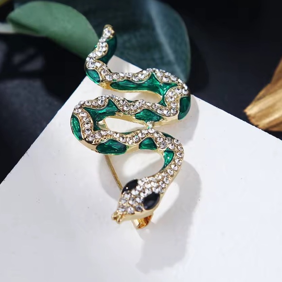 Serpenti Emerald Snake Gold Brooch - Picture 6 of 9